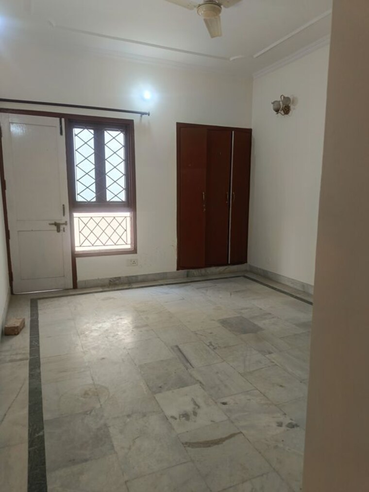 Room, ss-mayfield-gardens 3 Bedroom 2700 Sq.Ft. Builder Floor In Sector 51 Gurgaon 10433388