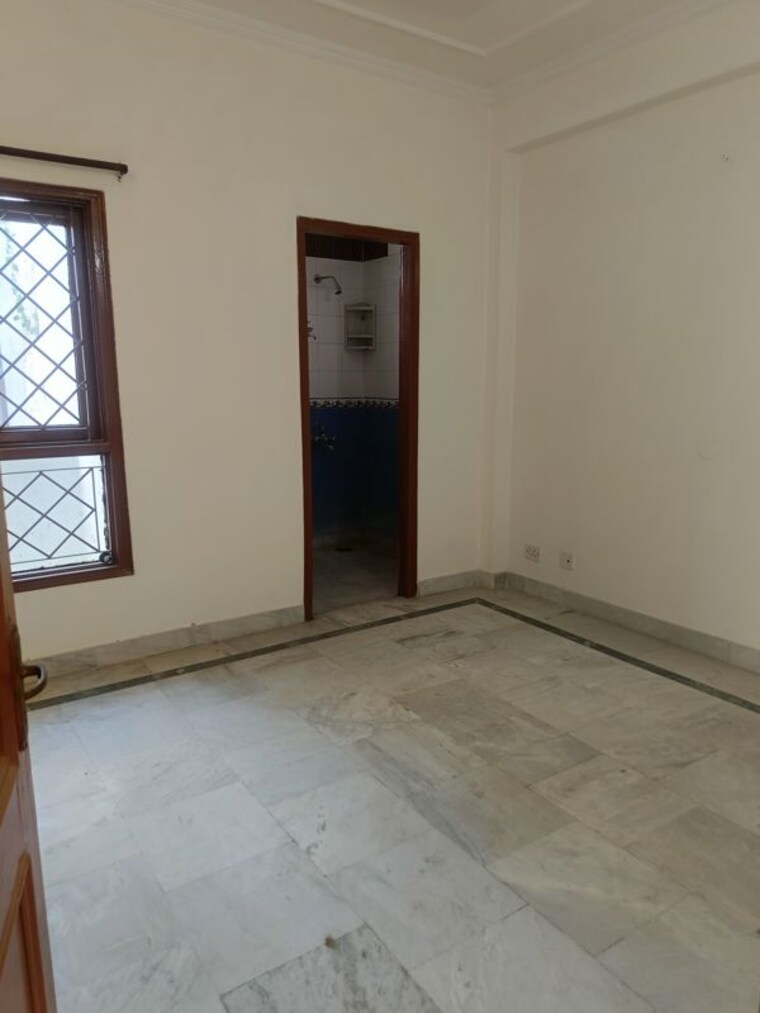 Room, ss-mayfield-gardens 3 Bedroom 2700 Sq.Ft. Builder Floor In Sector 51 Gurgaon 10433388