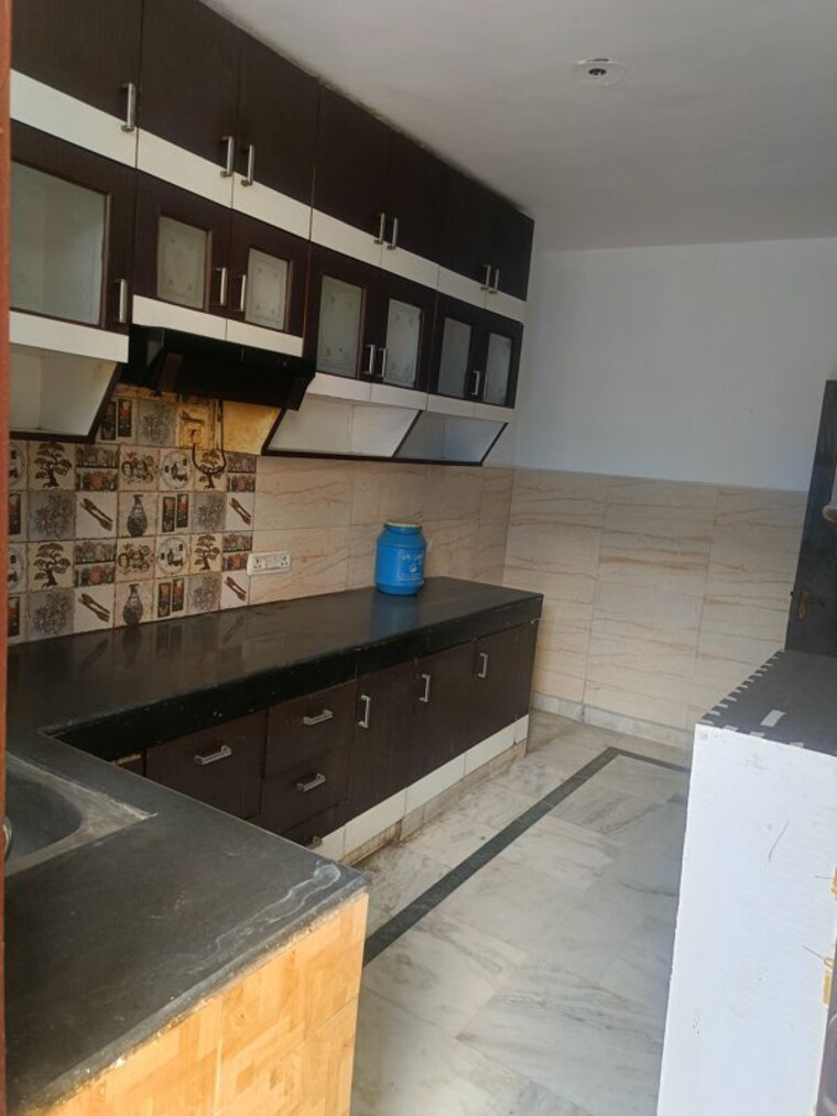 Kitchen, ss-mayfield-gardens 3 Bedroom 2700 Sq.Ft. Builder Floor In Sector 51 Gurgaon 10433388
