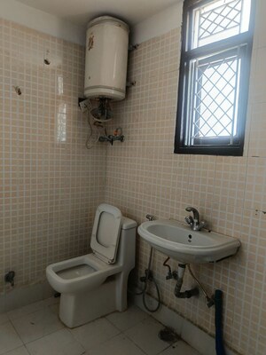 Bathroom in 3 BHK Builder Floor at SS Mayfield Gardens, Sector 51 – for Sale