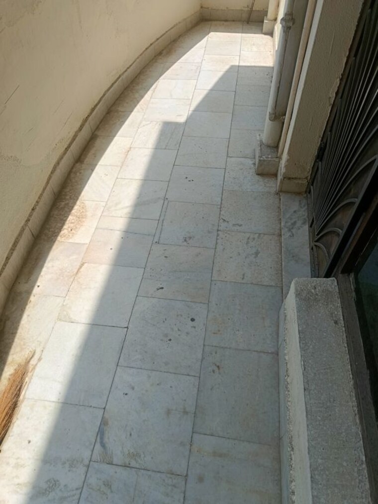 Balcony, ss-mayfield-gardens 3 Bedroom 2700 Sq.Ft. Builder Floor In Sector 51 Gurgaon 10433388