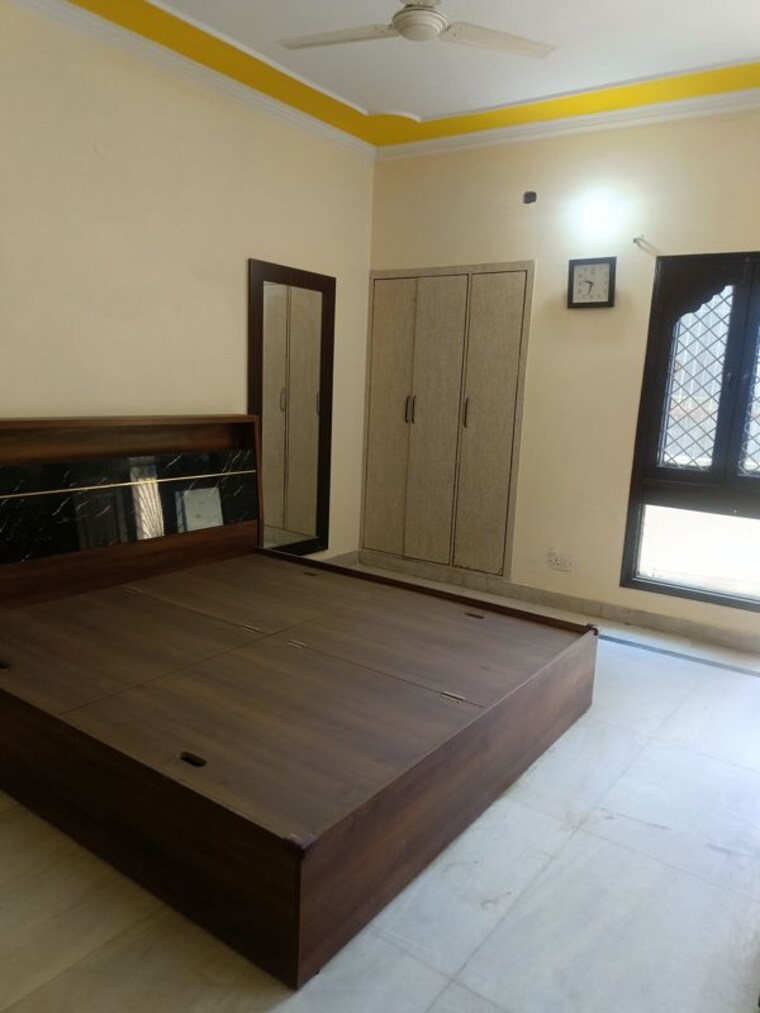 Room, ss-mayfield-gardens 3 Bedroom 2700 Sq.Ft. Builder Floor In Sector 51 Gurgaon 10433388