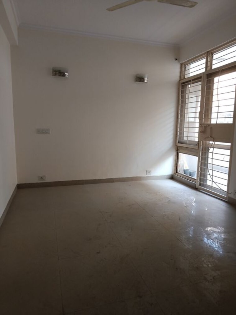 Room, ss-mayfield-gardens 3 Bedroom 2700 Sq.Ft. Builder Floor In Sector 51 Gurgaon 10433388