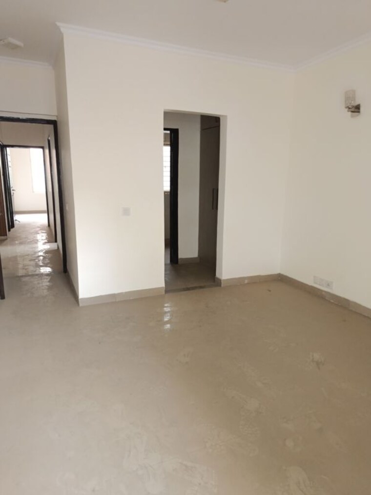 Room, ss-mayfield-gardens 3 Bedroom 2700 Sq.Ft. Builder Floor In Sector 51 Gurgaon 10433388