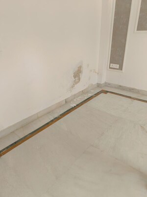 Room in 3 BHK Builder Floor at SS Mayfield Gardens, Sector 51 – for Sale