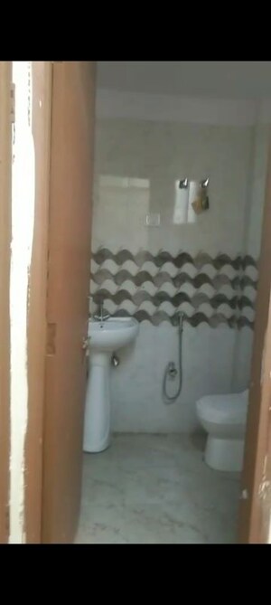 Bathroom in 1 BHK Builder Floor at Mehrauli – for Rent
