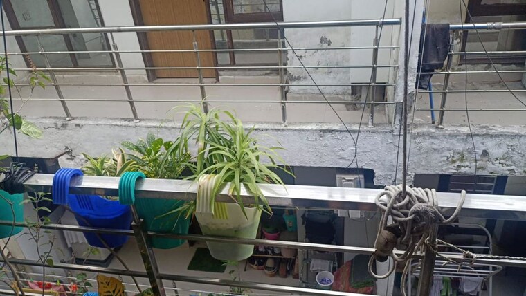 Balcony, dlf cyber city 3 Bedroom 200 Sq.Yd. Builder Floor In Dlf Cyber City Gurgaon 10433507