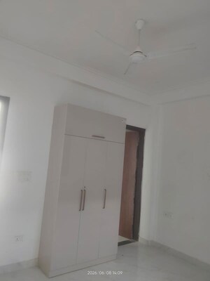 1.5 BHK Villa For Rent in Gaur Yamuna City, Gaur Yamuna City