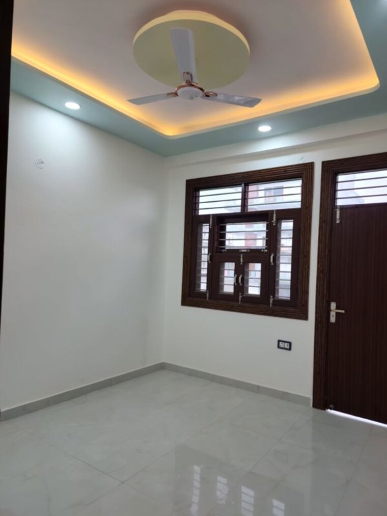 Room, sunshine-apartments-sector-73 2 Bedroom 1100 Sq.Ft. Builder Floor In Sector 73 Noida 10433514