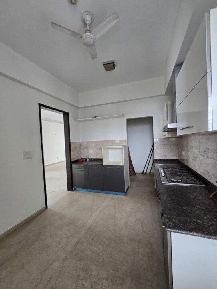 Kitchen, dlf cyber city 3 Bedroom 400 Sq.Yd. Builder Floor In Dlf Cyber City Gurgaon 10433556