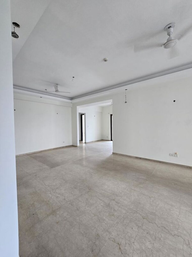Room, dlf cyber city 3 Bedroom 400 Sq.Yd. Builder Floor In Dlf Cyber City Gurgaon 10433556