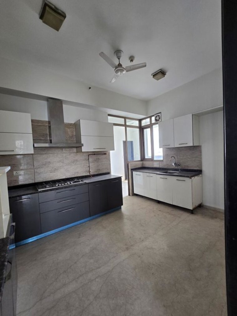 Kitchen, dlf cyber city 3 Bedroom 400 Sq.Yd. Builder Floor In Dlf Cyber City Gurgaon 10433556