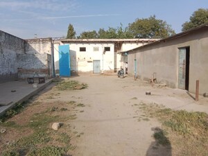  Warehouse – Exterior View View at Vishwakarmapuram Colony - for Rent