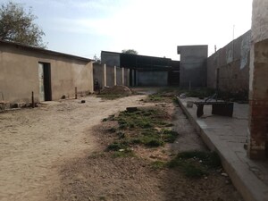  Warehouse – Exterior View View at Vishwakarmapuram Colony - for Rent