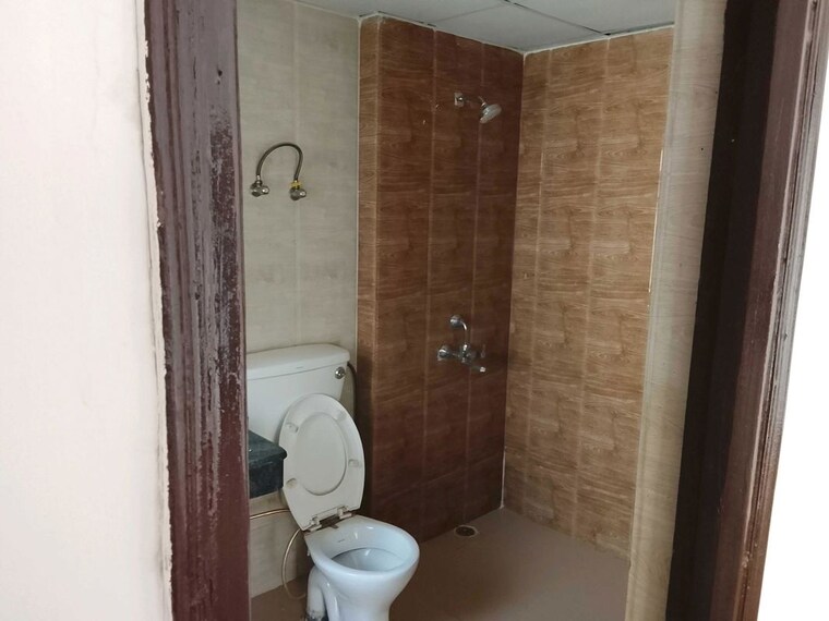 Bathroom, nimbus-express-park-view-ii 3 Bedroom 1494 Sq.Ft. Apartment In Chi V Greater Noida Greater Noida 10433433