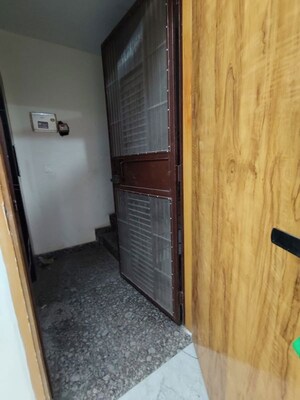 2 BHK Builder Floor – Entrance View at Govindpuri - for Rent