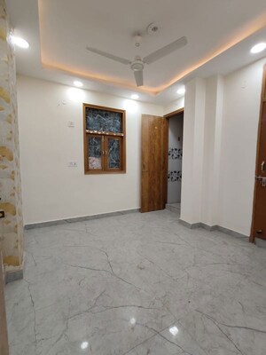 Room in 2 BHK Builder Floor at Govindpuri – for Rent