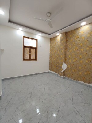 Room in 2 BHK Builder Floor at Govindpuri – for Rent