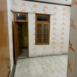 Room in 2 BHK Independent House at Gomti Nagar – for Rent
