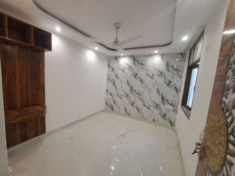 Bathroom, sector 24 1 Bedroom 180 Sq.Ft. Apartment In Sector 24 Gurgaon 10433671