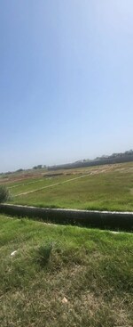 300 Sq.Mt. Plot in Sector 82
