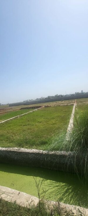  Plot For Sale in Sector 61