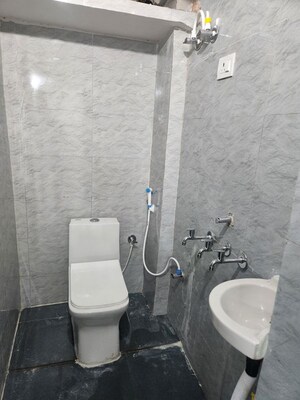 Bathroom in 1 BHK Apartment at Sector 10 Greater Noida – for Rent