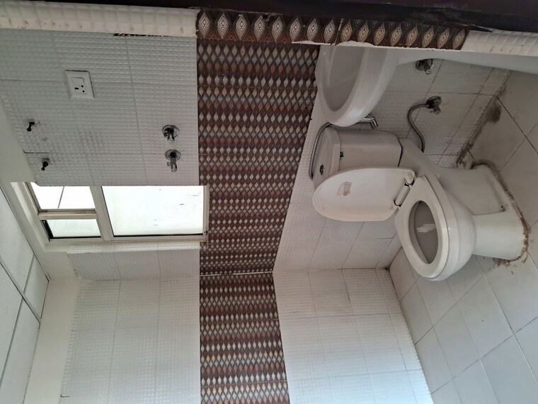 Bathroom, proview-officer-city 3 Bedroom 1341 Sq.Ft. Apartment In Raj Nagar Extension Ghaziabad 10433662
