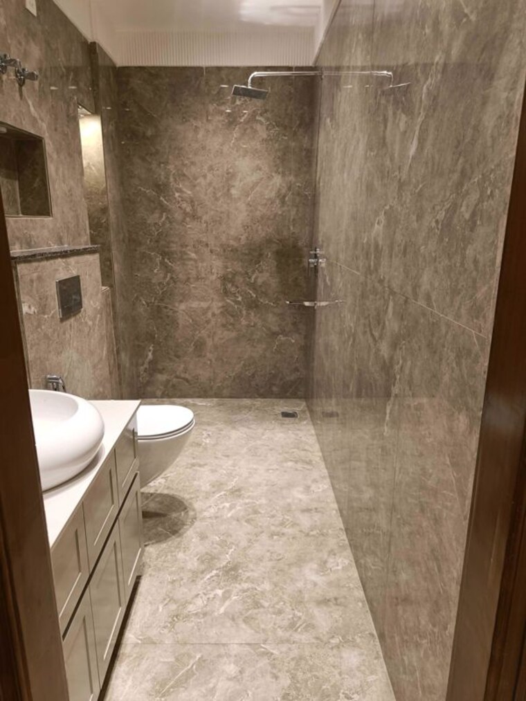Bathroom, ace-palm-floors 4 Bedroom 2300 Sq.Ft. Builder Floor In Sector 89 Gurgaon 10433604