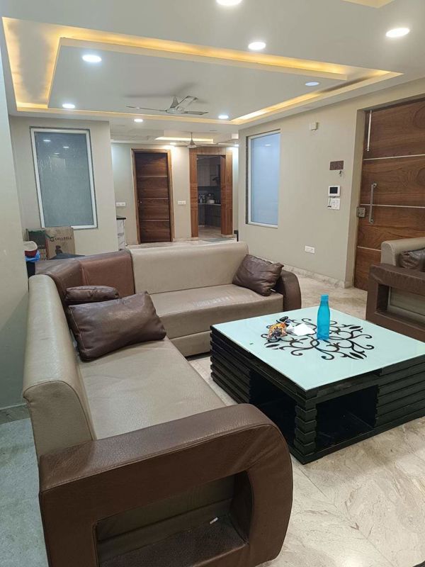 4 BHK 4000 Sq.Ft. Builder Floor in S S Southend