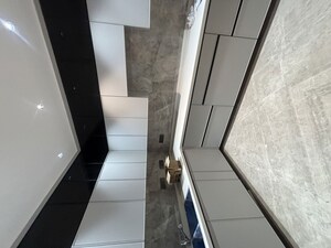 Balcony in 3 BHK Builder Floor at Safdarjung Enclave – for Sale