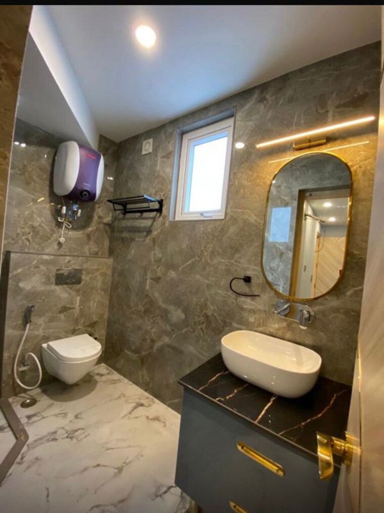 Bathroom, sushant lok i 3 Bedroom 215 Sq.Yd. Builder Floor In Sushant Lok I Gurgaon 10423306