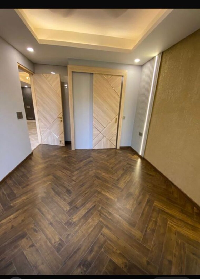 Room, sushant lok i 3 Bedroom 215 Sq.Yd. Builder Floor In Sushant Lok I Gurgaon 10423306