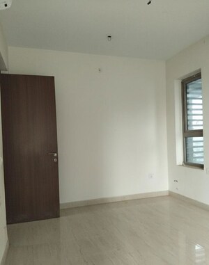 Room in 3 BHK Apartment at The Wadhwa The Address, Ghatkopar West – for Sale