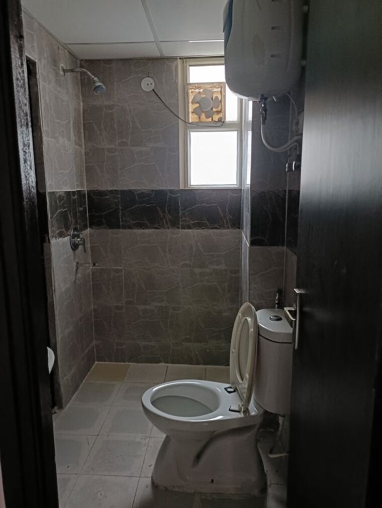 Bathroom, supertech-ecovillage-ii 3 Bedroom 1270 Sq.Ft. Apartment In Sector 16b Greater Noida Greater Noida 10433758