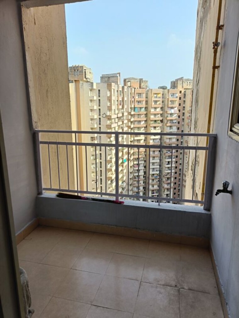Balcony, supertech-ecovillage-ii 3 Bedroom 1270 Sq.Ft. Apartment In Sector 16b Greater Noida Greater Noida 10433758