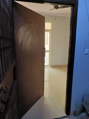 3 BHK Apartment – Entrance View at Supertech Ecovillage II, Sector 16b Greater Noida - for Rent