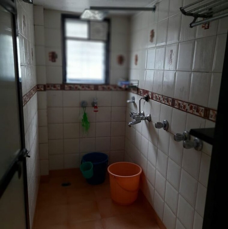Bathroom, mulund west 1 Bedroom 470 Sq.Ft. Apartment In Mulund West Mumbai 9921095