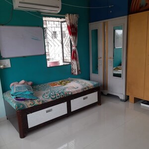 Bedroom in 1 BHK Apartment at Mulund West – for Sale