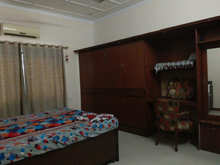 Bedroom, aamwala 3 Bedroom 1600 Sq.Ft. Builder Floor In Aamwala Dehradun 10433835