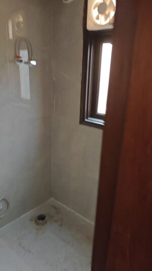 Room in 1 BHK Builder Floor at Jawahar Nagar – for Sale