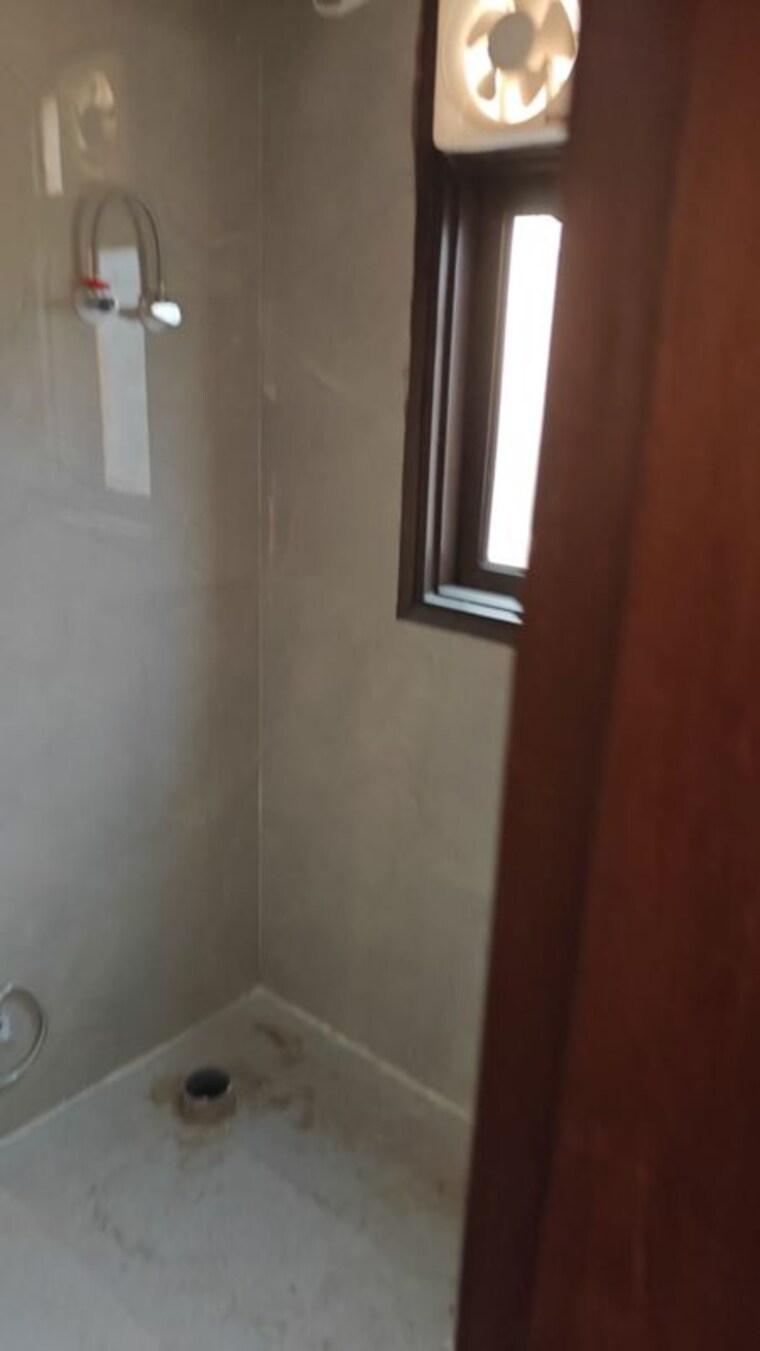 Room, jawahar nagar 1 Bedroom 450 Sq.Ft. Builder Floor In Jawahar Nagar Delhi 10433824
