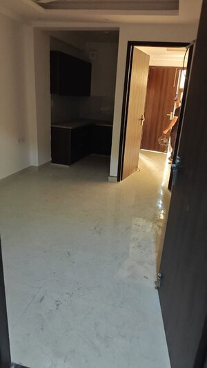 Room in 1 BHK Builder Floor at Jawahar Nagar – for Sale
