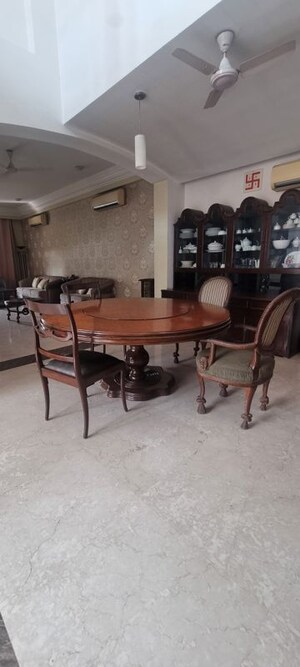 Gym in 4 BHK Apartment at Greater Kailash – for Rent