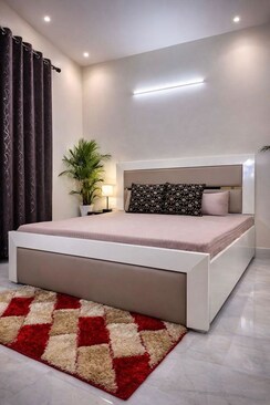 3 BHK Builder Floor For Rent in Aman Vihar