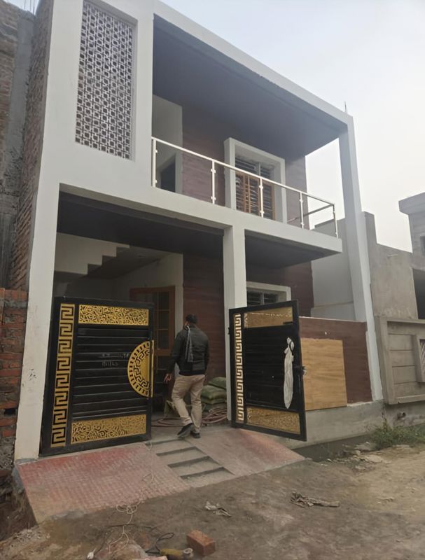 3.5 BHK + Pooja Room,Servant Room,Study Room,Extra Room,Store Room Independent House For Sale in Ghasyari Mandi