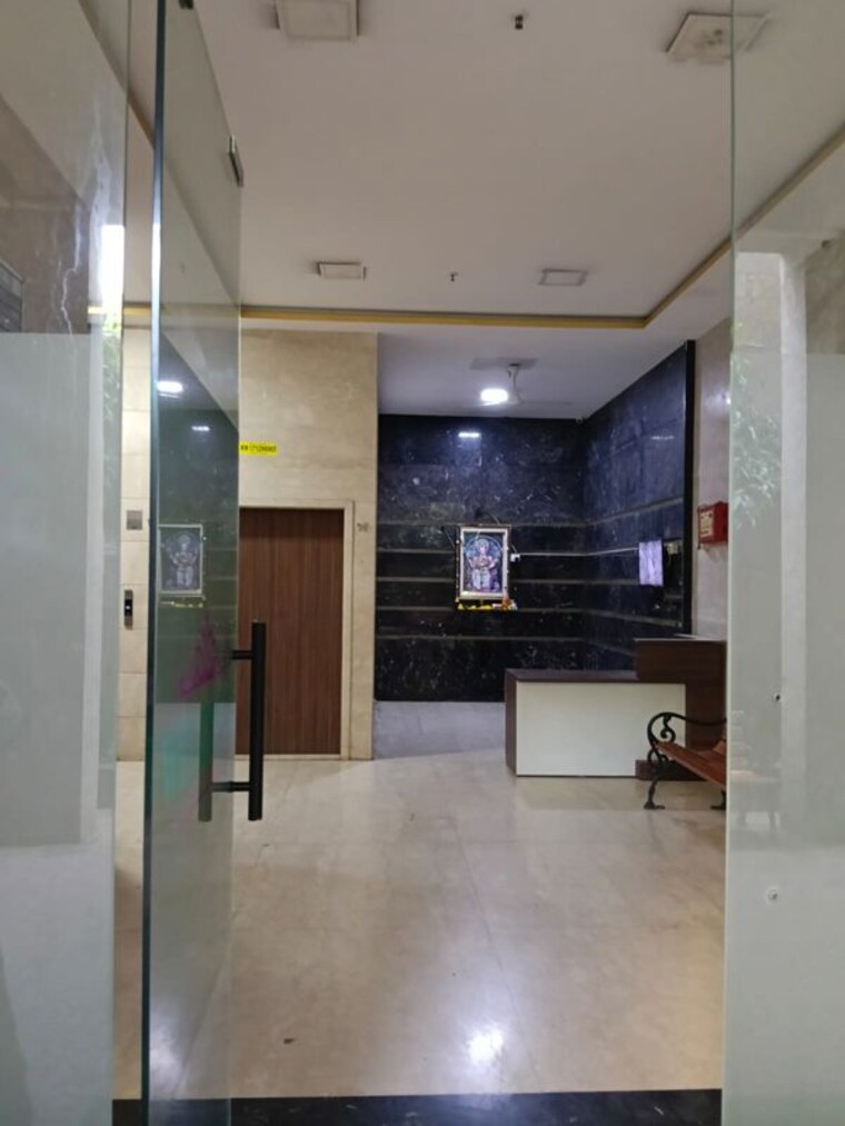 Other, lokhandwala-sapphire-heights 2.5 Bedroom 875 Sq.Ft. Apartment In Kandivali East Mumbai 10433873