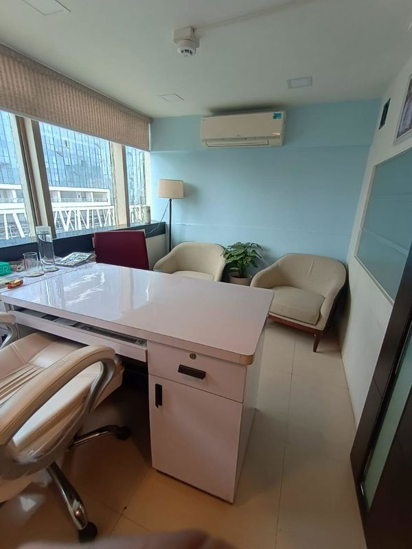 Office Space For Rent in Crystal Paradise