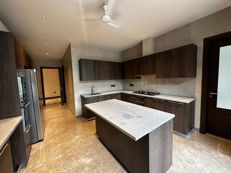 Kitchen, west end colony 4 Bedroom 7200 Sq.Ft. Apartment In West End Colony Delhi 10433876