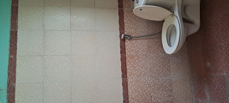 Bathroom, arun-sheth-sanskriti 3 Bedroom 1600 Sq.Ft. Apartment In Wakad Pune 10233012